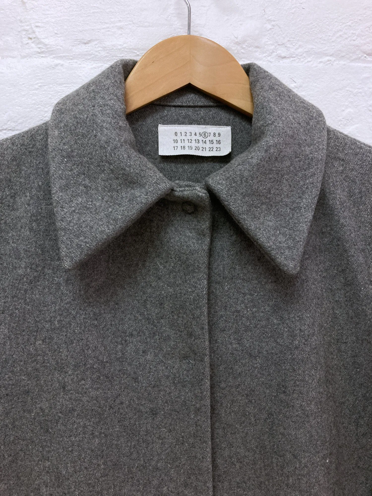 Maison Martin Margiela 6 1990s 2000s grey wool melton reversed placket coat - 42