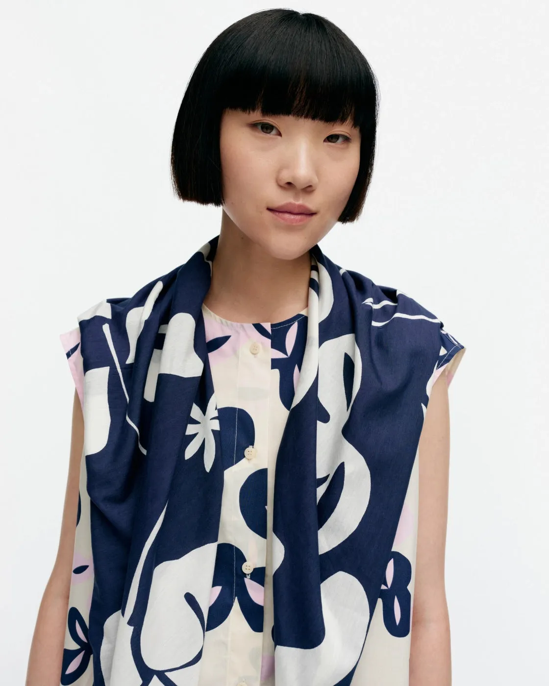 Marimekko Jahha Nokturno Cotton Silk Blend Scarf