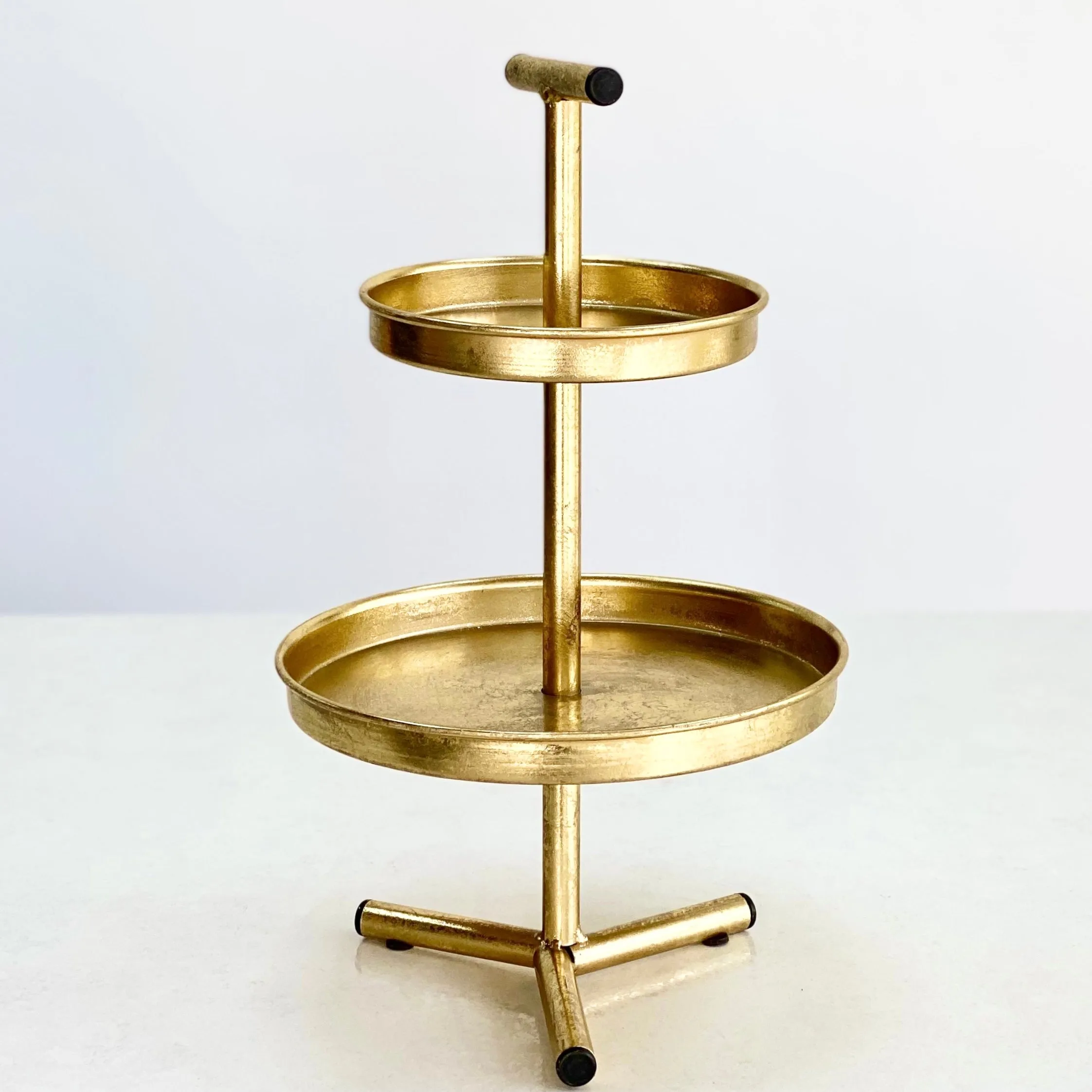 Metal Round Double Layer Golden Stand