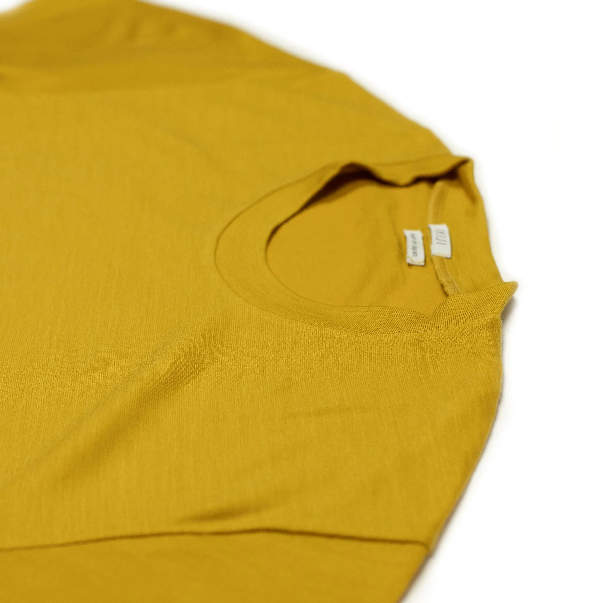 Short sleeve t-shirt in mustard yellow washable wool jersey