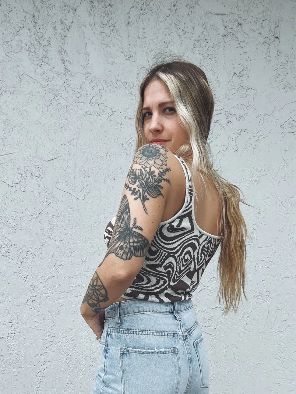 White Russian Retro Swirl Print Knit Crop Top